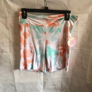 💖3/$20 BNWT Tie Dye Biker Shorts Size L